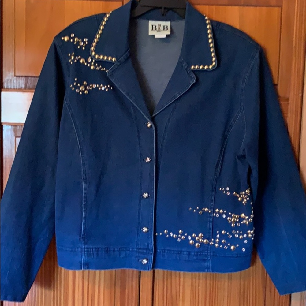 BxB Jean Jacket with gold studs Size XL EUC